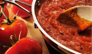 italian-food-excellence-tomato-sauce-home